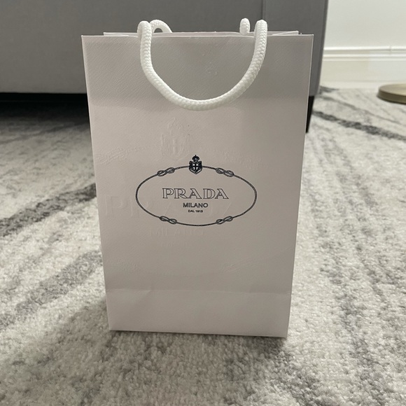 Authentic Prada Gift Wrapping Set - Picture 2 of 5